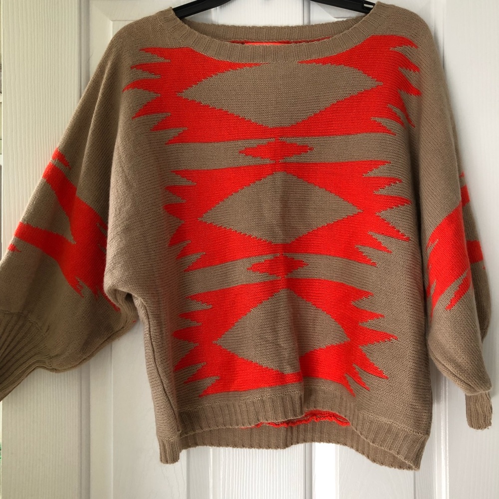 🚨SALE- send an offer!! Sweater